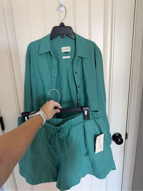 Universal Thread Other - Universal Threads Green Matching Set, Linen, Size M